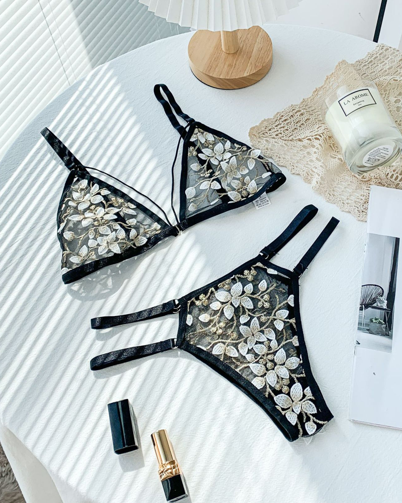 3D Floral Embroidery Bra Set