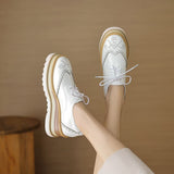 Derby-Schuhe mit Plateausohle im Brogue-Stil