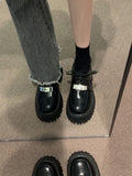 Plateauschuhe mit Schnürung aus Kunstleder