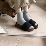 Plateau-Sandalen aus Fleece mit schlichter Sohle