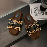 Fleece-Sandalen mit Schnalle