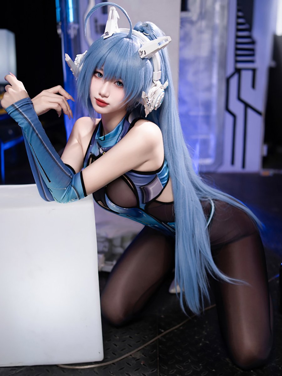 Crotchless Bodysuit Set