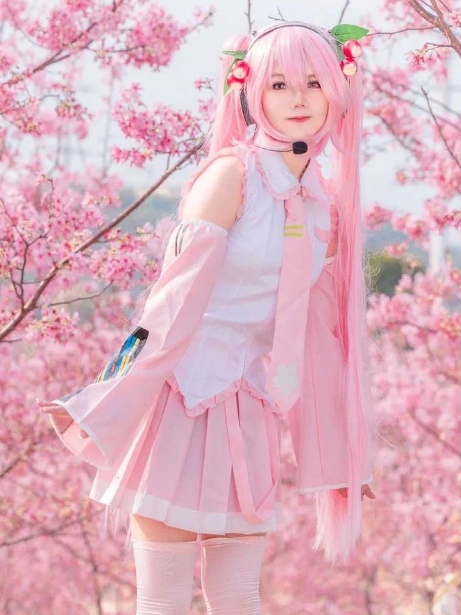 Pink Idol Character Outfit