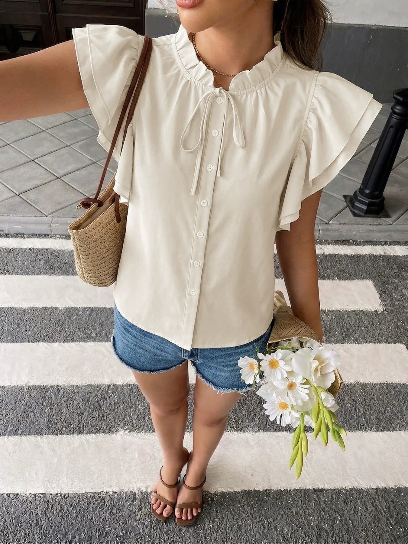 Solid-Color Casual Blouse With Lotus-Leaf Sleeves