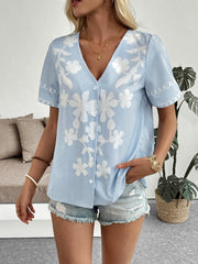 Versatile Loose-Fit Printed V-Neck Shirt