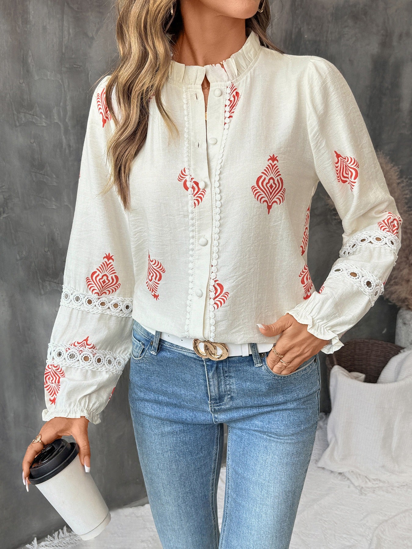 Embroidered Floral Shirt With A Small Stand Collar