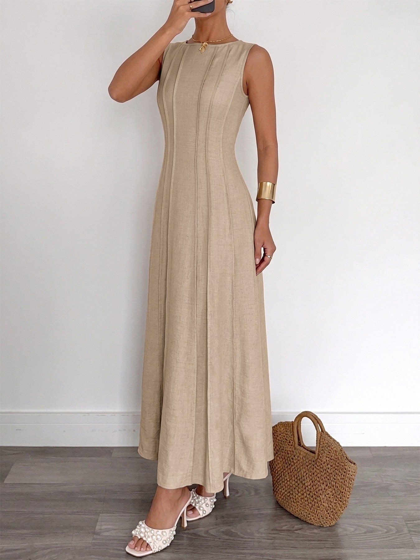 Lrregularly Pleated Sleeveless Dress