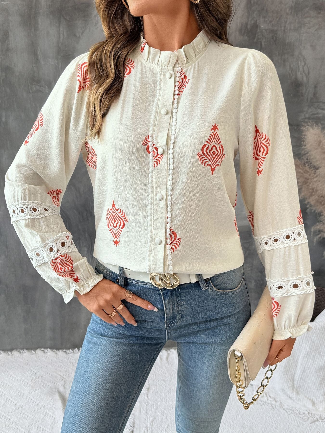 Embroidered Floral Shirt With A Small Stand Collar