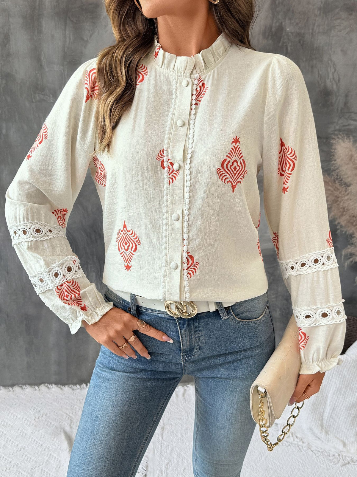 Embroidered Floral Shirt With A Small Stand Collar