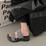 Plateau-Sandalen aus Denim mit Stern-Schnalle