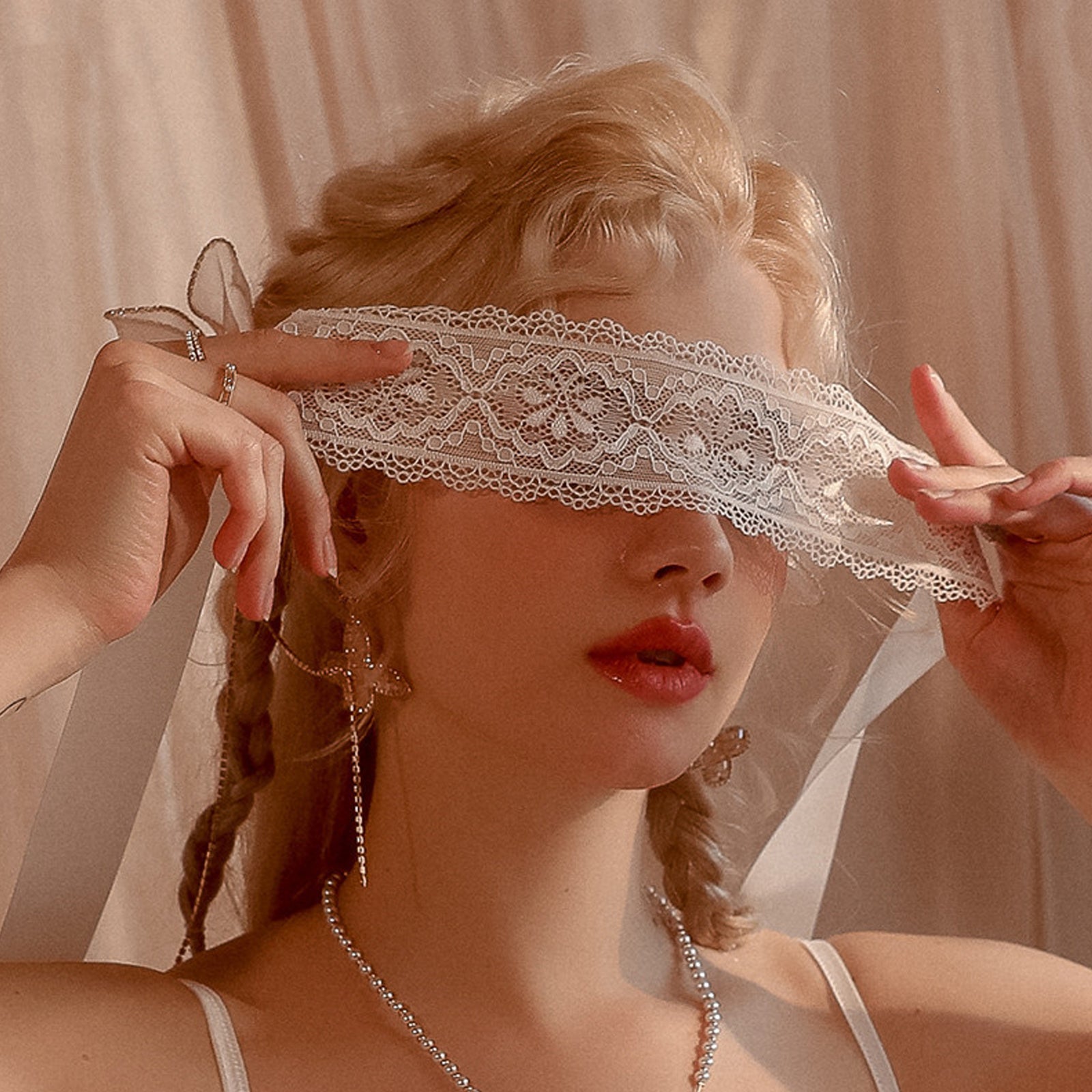 2 Piece Lace Blindfold Eye Mask Role Play Accessions with Ribbon Ties