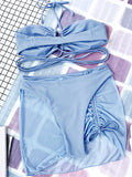 Dreiteiliges Set aus einfarbigem Bandage-Bikini und Cover-Up