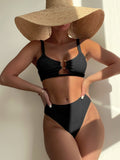 Bikini-Badeanzug mit Cut-outs und Ringmuster 